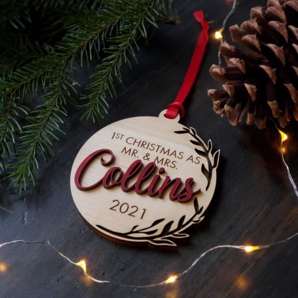 Holiday Wreath Family Name Ornament