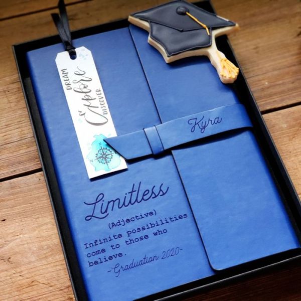 GRADUATION JOURNAL GIFT BOX